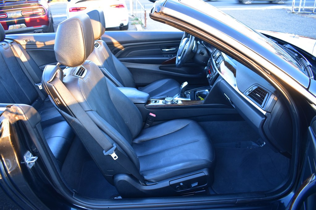 2015 BMW 4 Series Image 17