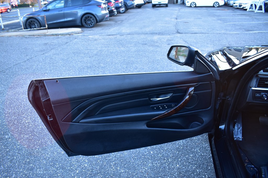 2015 BMW 4 Series Image 21