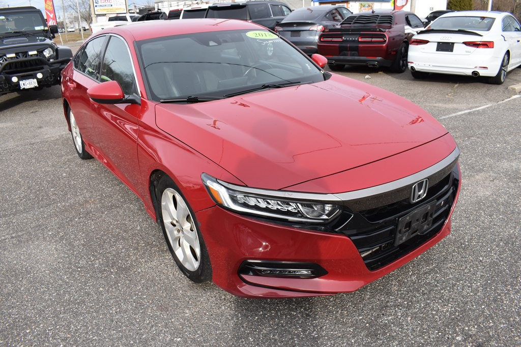 2018 Honda Accord Image 1