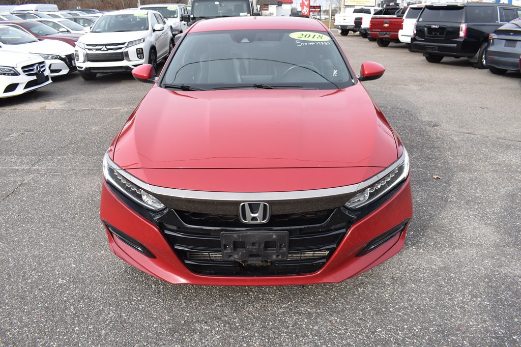 2018 Honda Accord Image 2