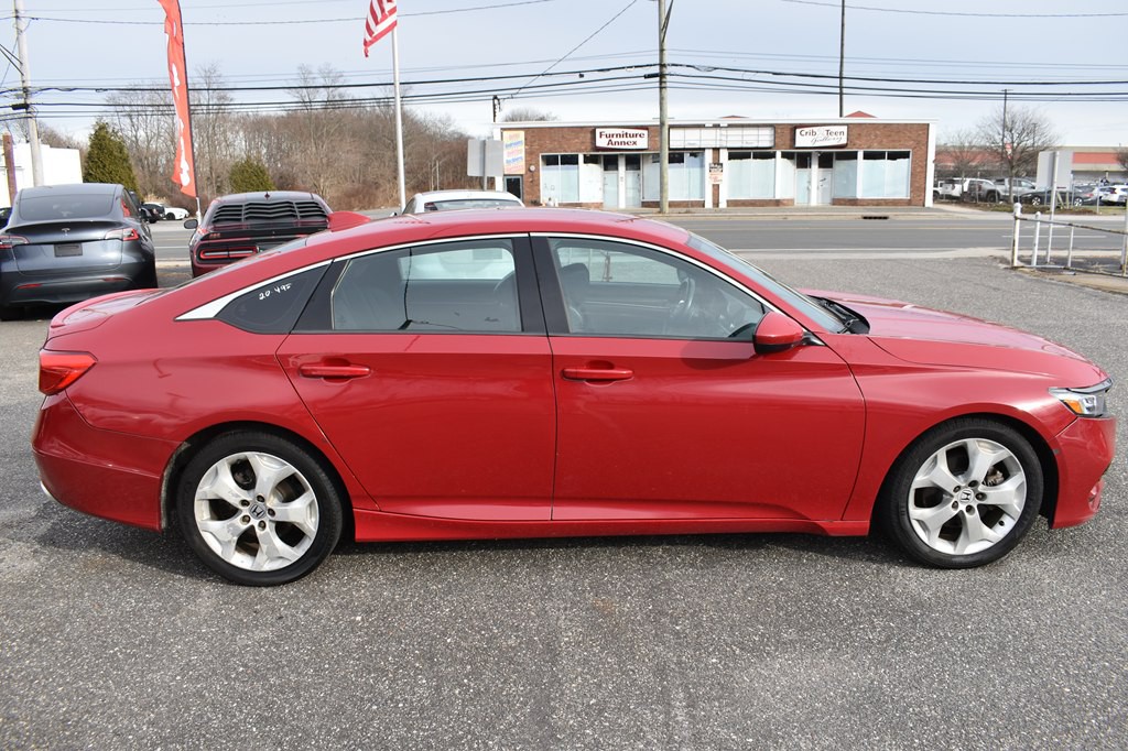 2018 Honda Accord Image 9