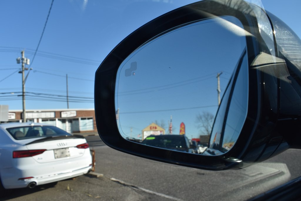 2016 Land Rover Range Rover Sport Image 14