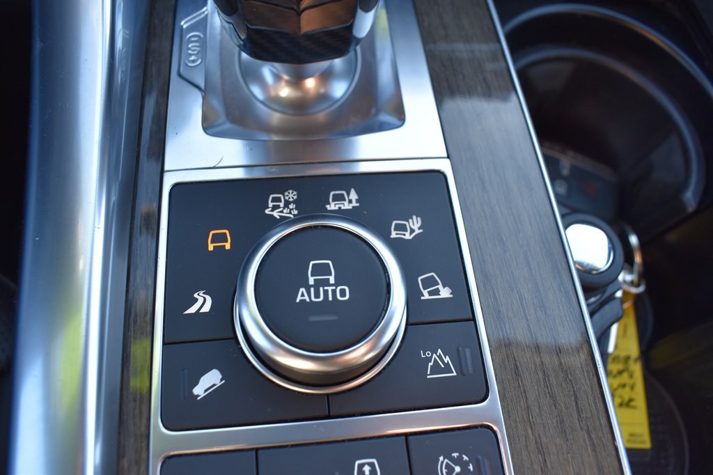 2016 Land Rover Range Rover Sport Image 16