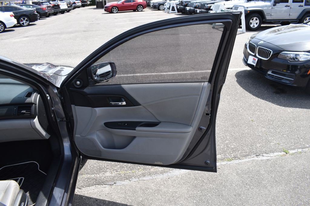 2013 Honda Accord Image 11