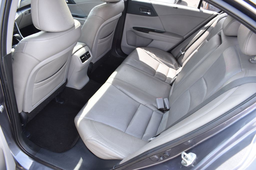 2013 Honda Accord Image 13