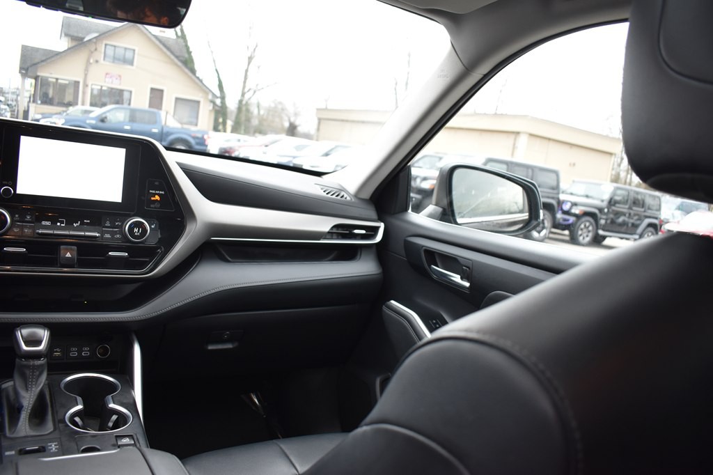 2023 Toyota Highlander Image 27