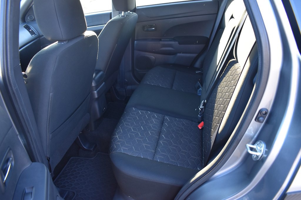 2024 Mitsubishi Outlander Image 15