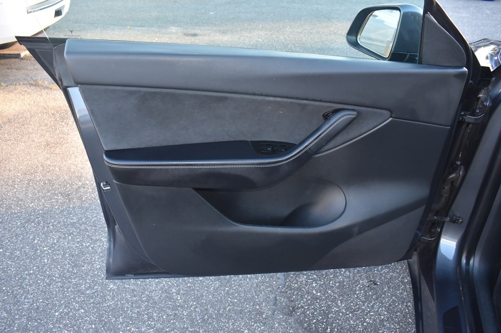 2021 Tesla Model Y Image 7