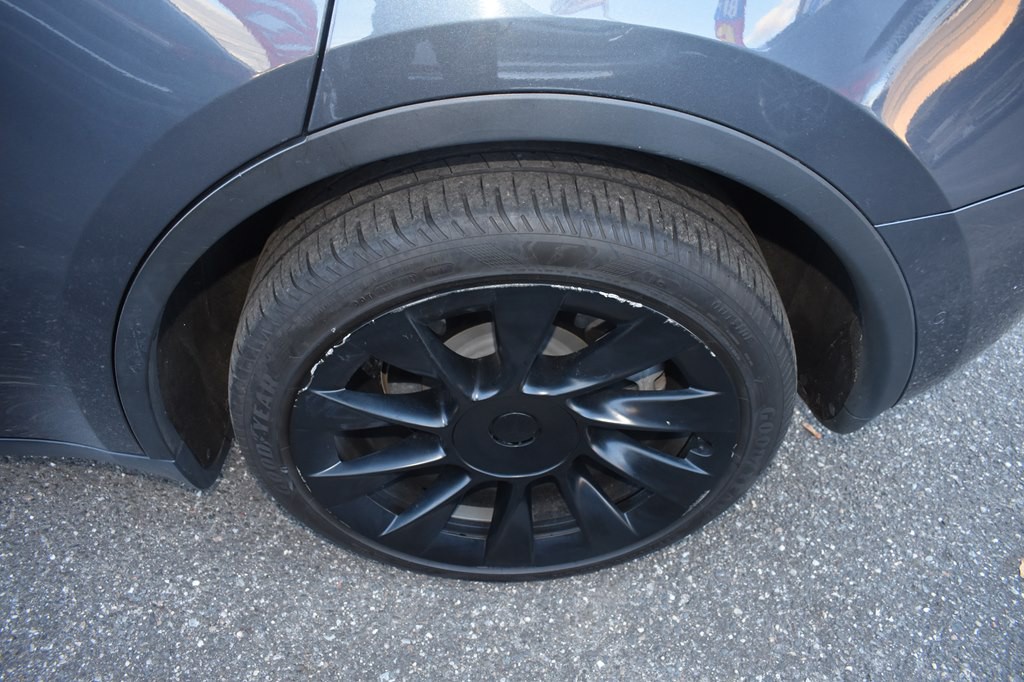 2021 Tesla Model Y Image 14