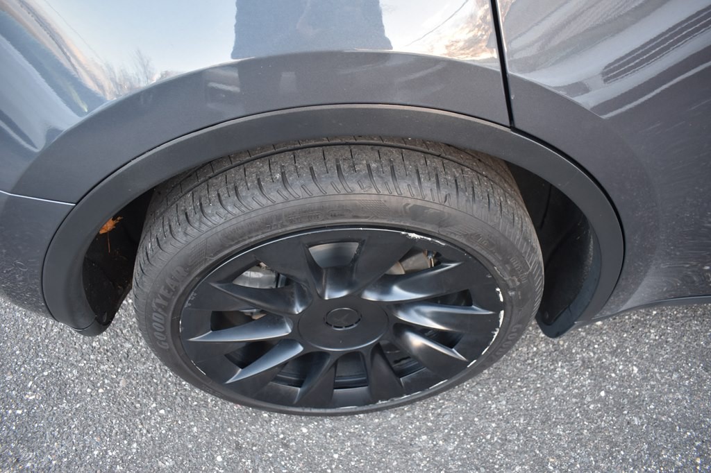 2021 Tesla Model Y Image 15