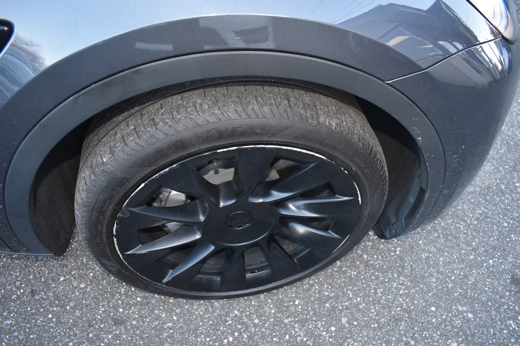 2021 Tesla Model Y Image 16