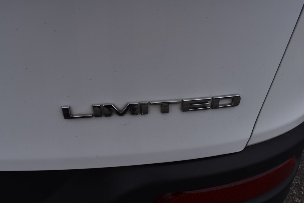 2018 Jeep Cherokee Image 9