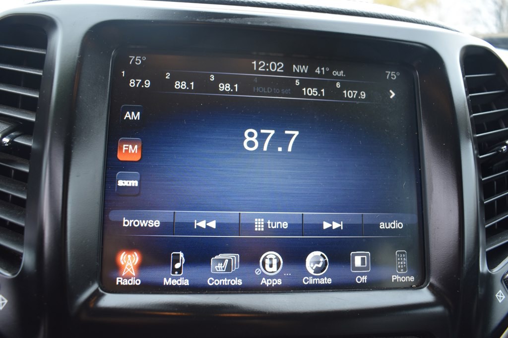 2018 Jeep Cherokee Image 16