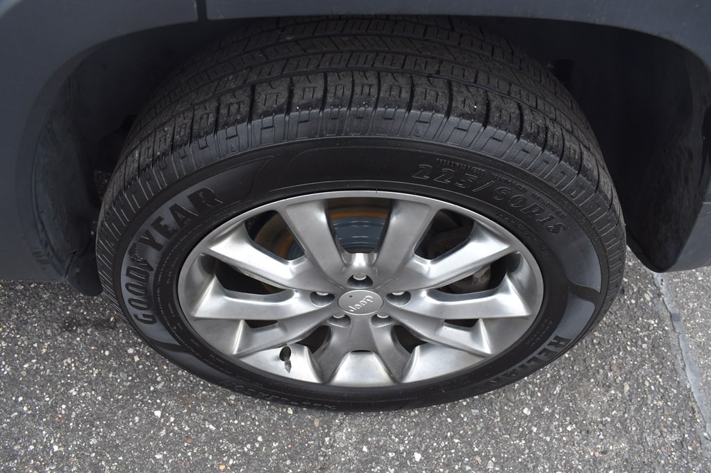 2018 Jeep Cherokee Image 20