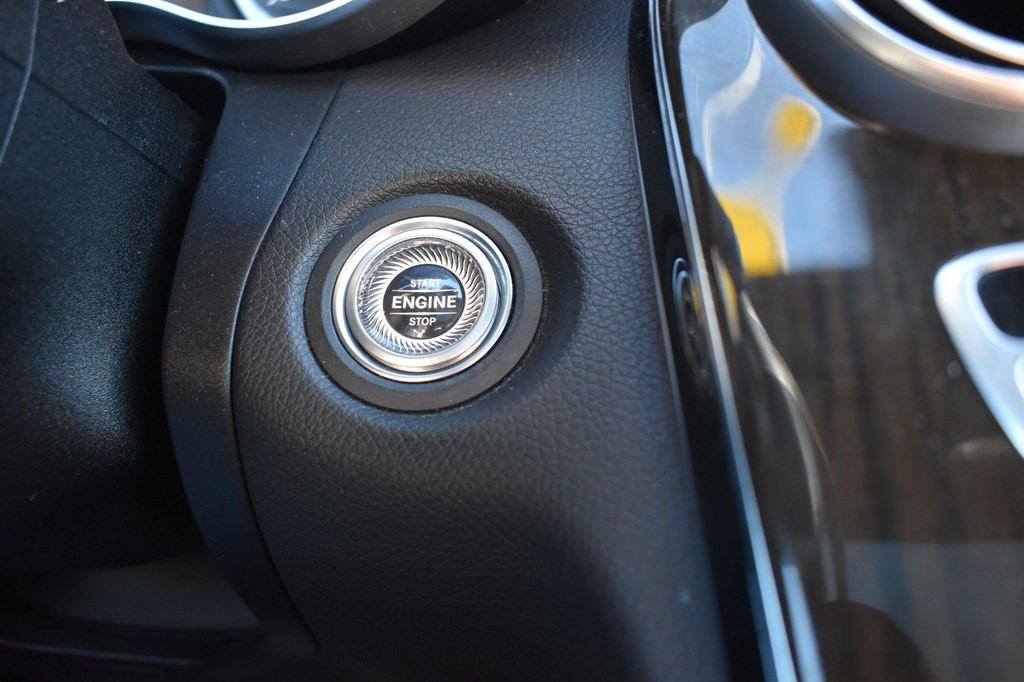 2019 Mercedes-Benz C-Class Image 15