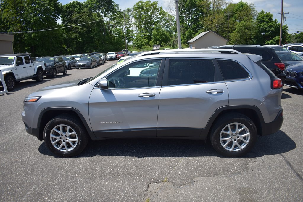 2017 Jeep Cherokee Image 5