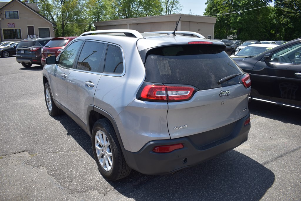 2017 Jeep Cherokee Image 6