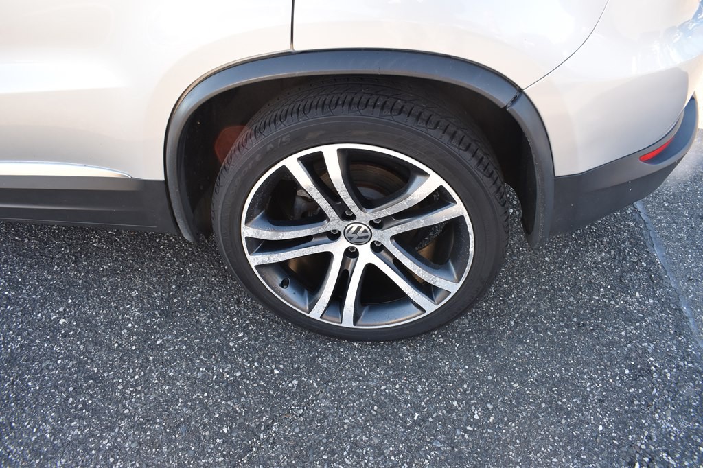 2017 Volkswagen Tiguan Image 26