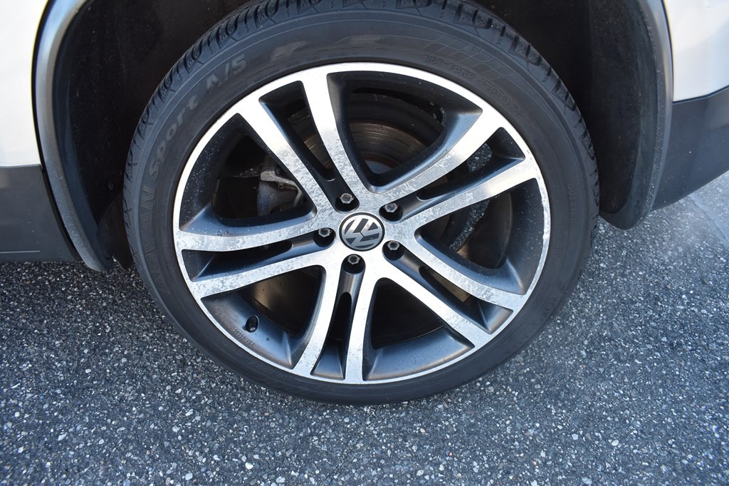 2017 Volkswagen Tiguan Image 28