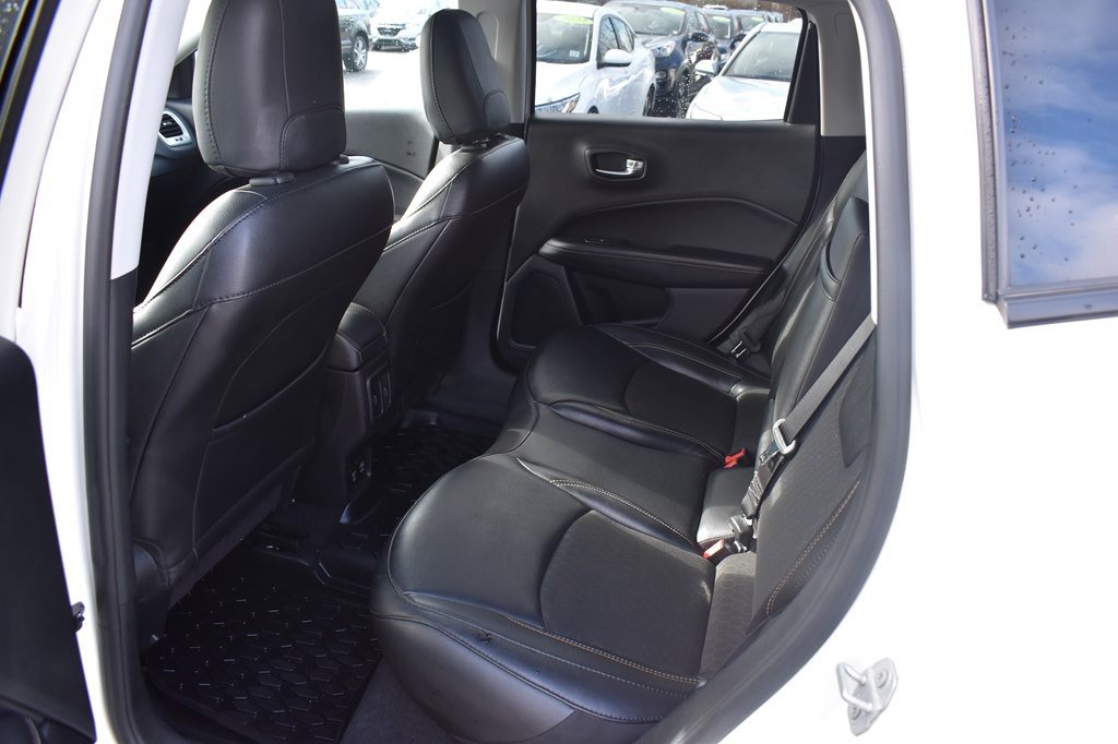 2019 Jeep Compass Image 16