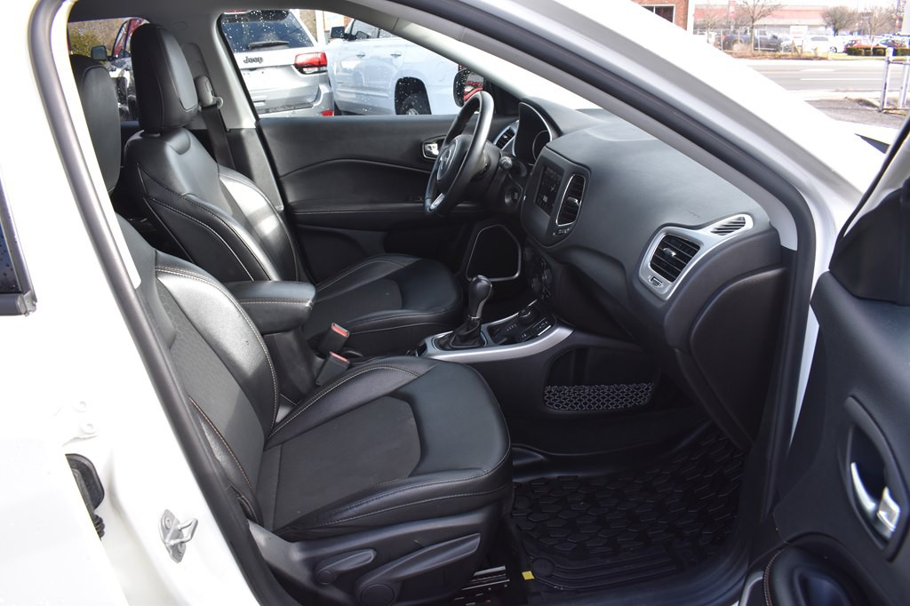 2019 Jeep Compass Image 18