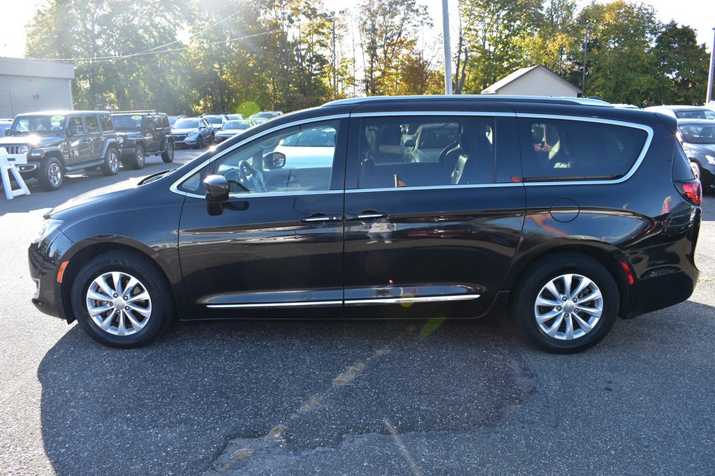 2019 Chrysler Pacifica Image 5