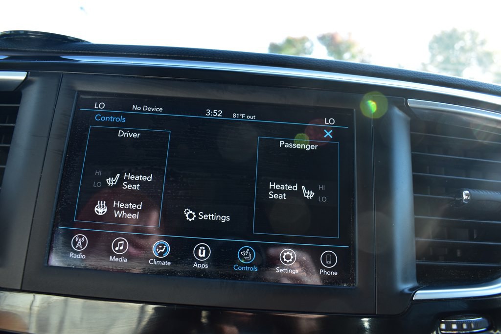 2019 Chrysler Pacifica Image 16