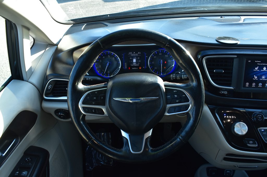 2019 Chrysler Pacifica Image 22