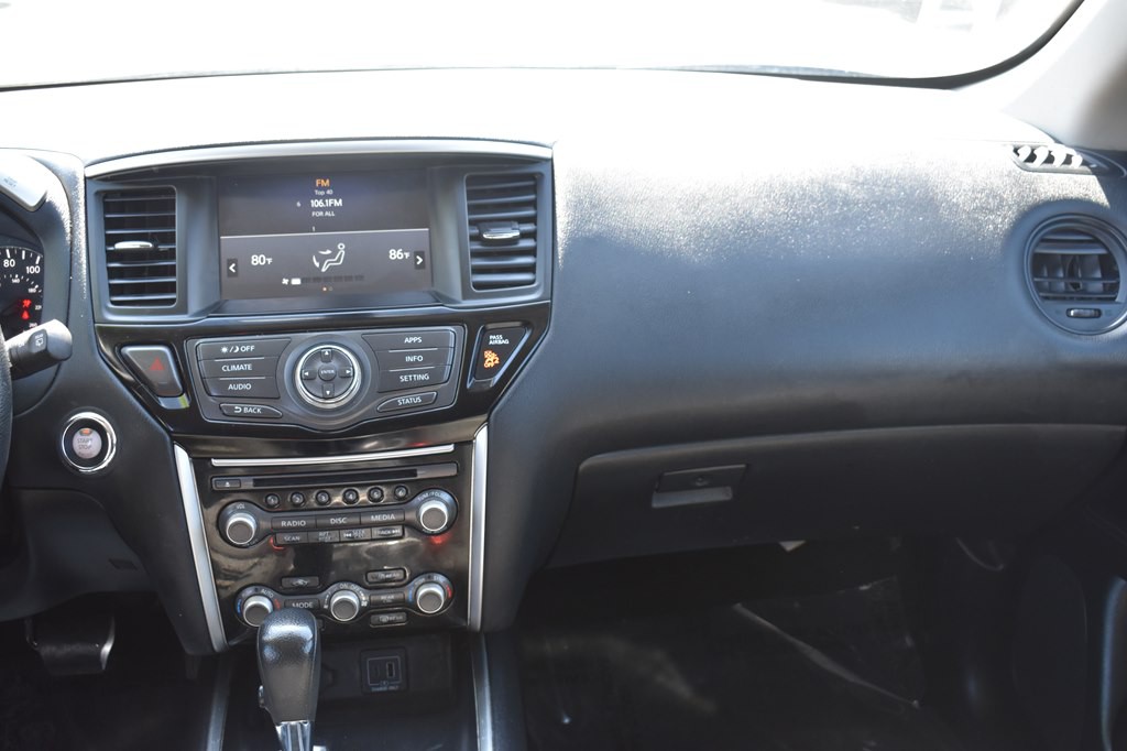 2020 Nissan Pathfinder Image 12