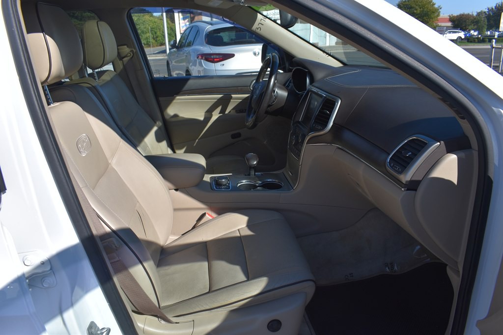 2015 Jeep Grand Cherokee Image 24