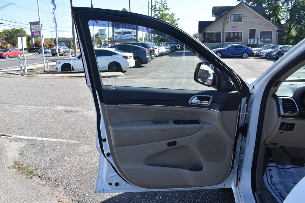 2015 Jeep Grand Cherokee Image 31