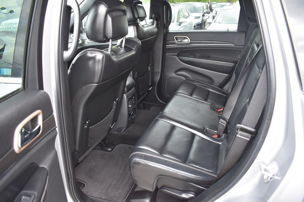 2017 Jeep Grand Cherokee Image 14