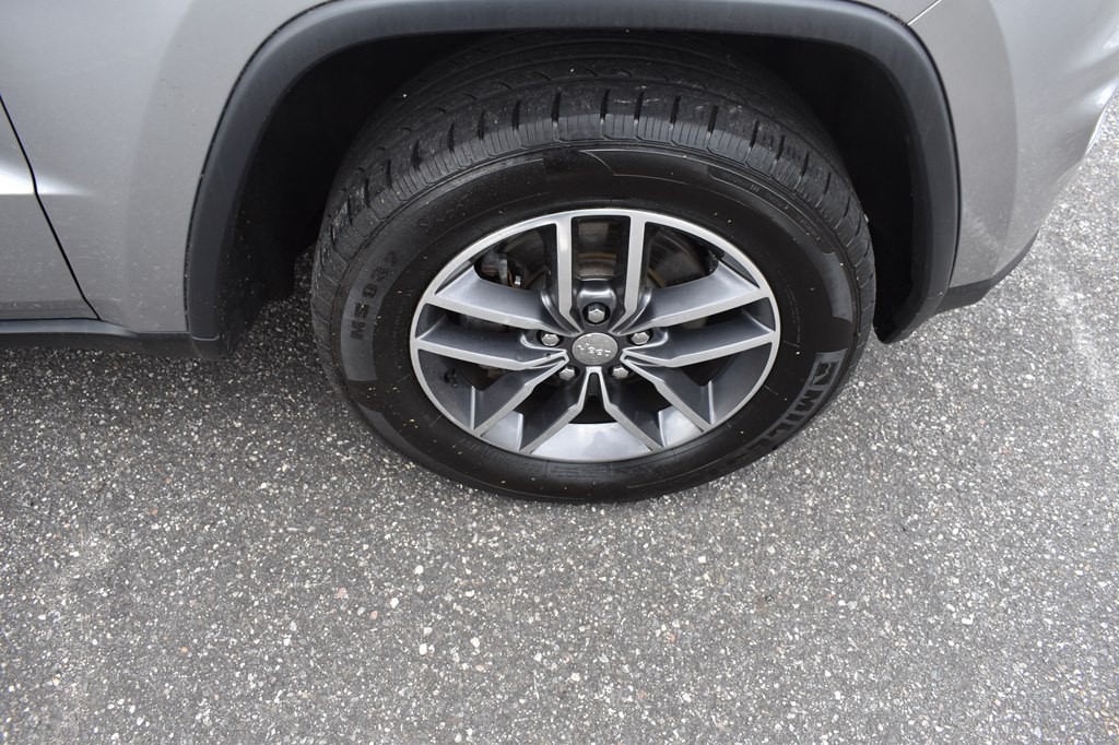 2017 Jeep Grand Cherokee Image 29