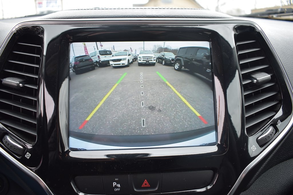 2020 Jeep Cherokee Image 16