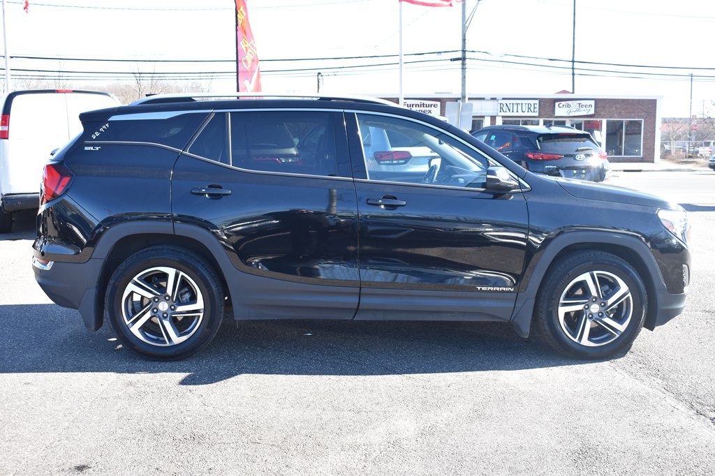 2020 GMC Terrain Image 9