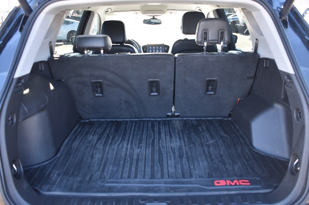 2020 GMC Terrain Image 24