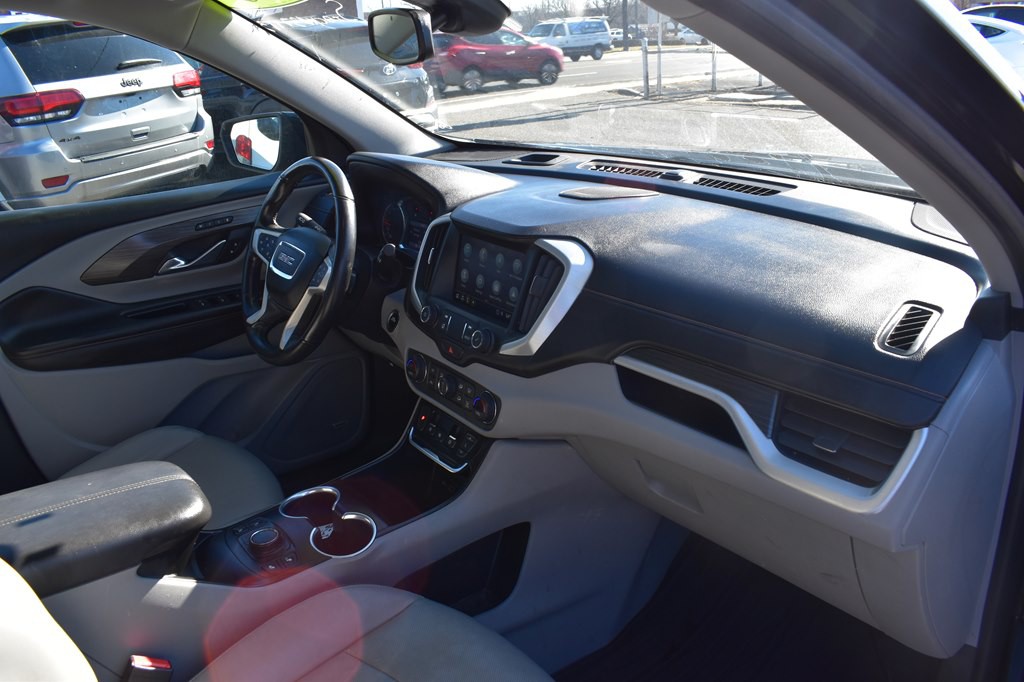 2020 GMC Terrain Image 26