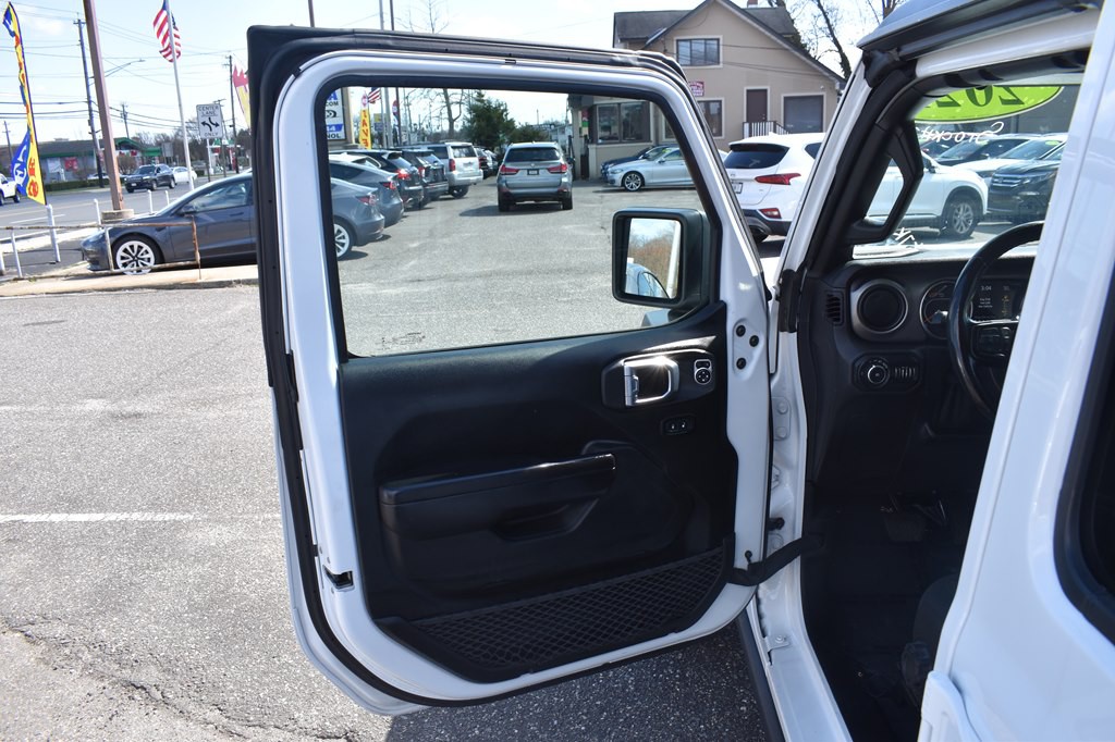 2021 Jeep Wrangler Unlimited Image 25