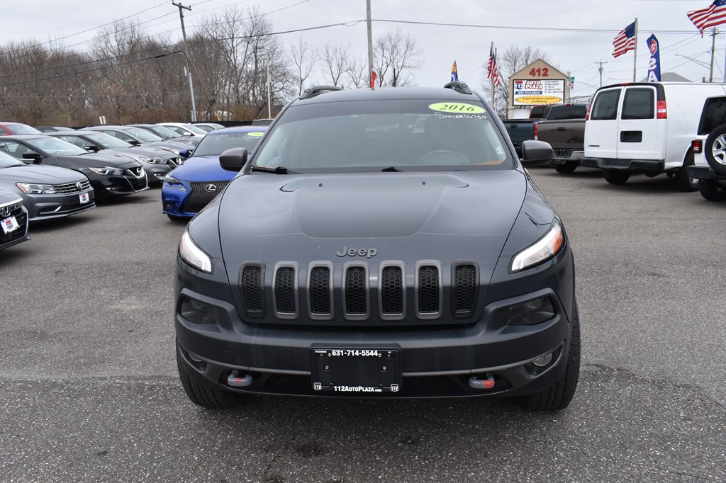 2016 Jeep Cherokee Image 2