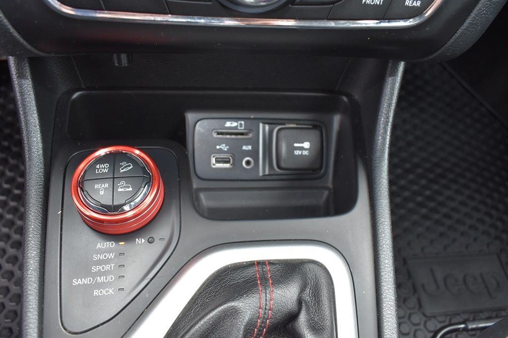 2016 Jeep Cherokee Image 15