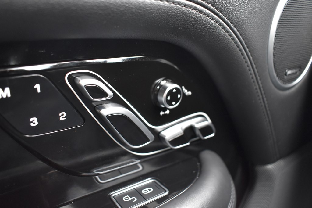 2020 Land Rover Range Rover Image 11