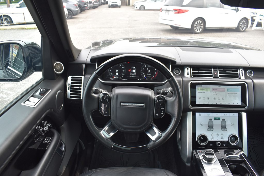 2020 Land Rover Range Rover Image 25
