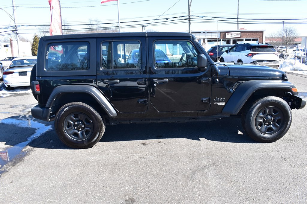 2021 Jeep Wrangler Unlimited Image 9