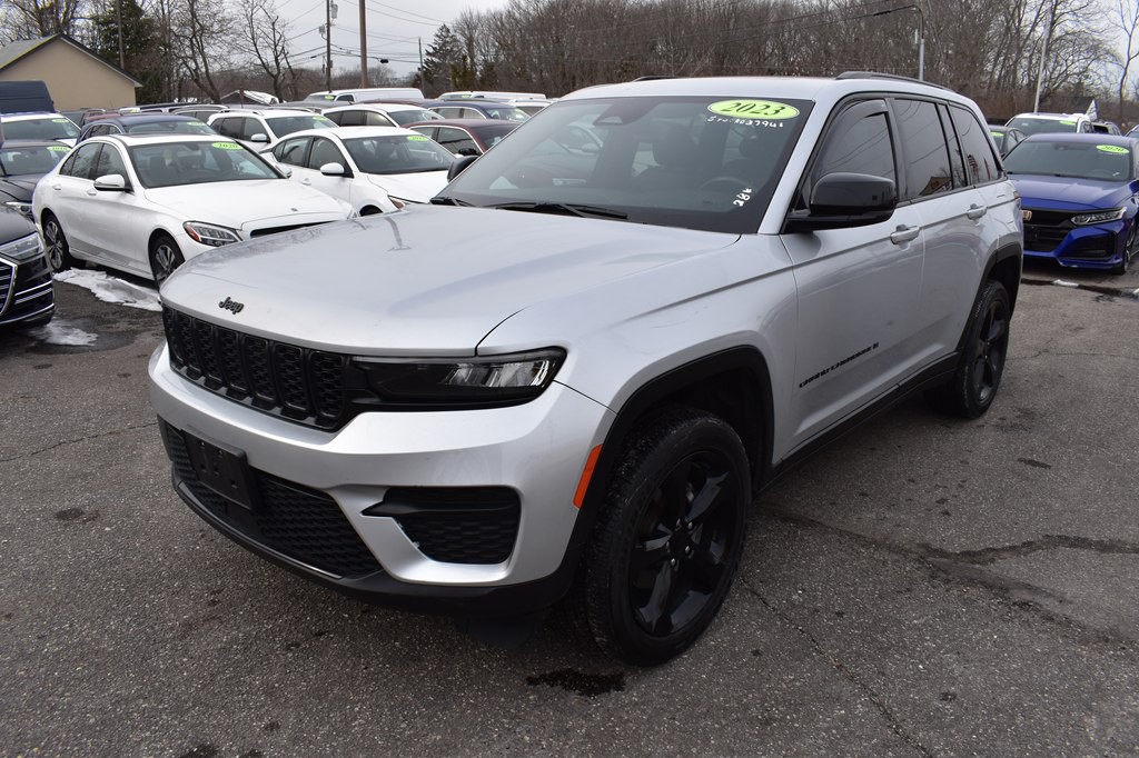 2023 Jeep Grand Cherokee Image 4