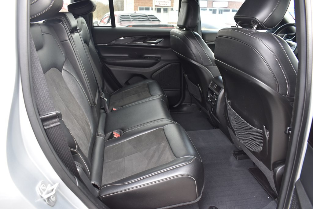 2023 Jeep Grand Cherokee Image 23
