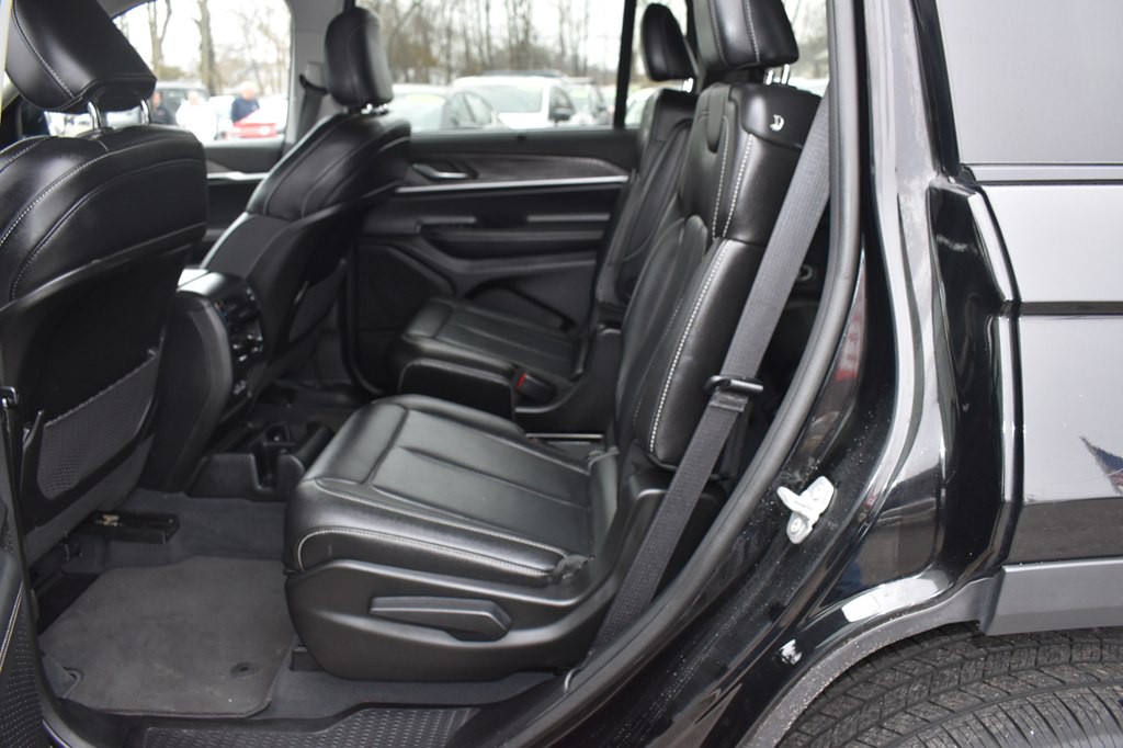 2023 Jeep Grand Cherokee Image 10