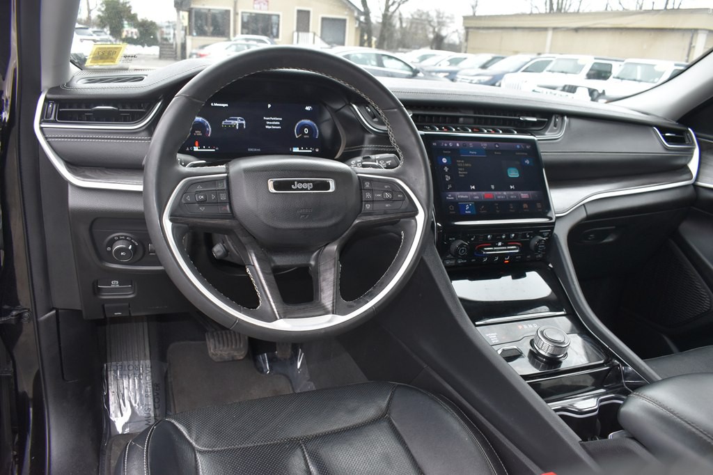 2023 Jeep Grand Cherokee Image 12