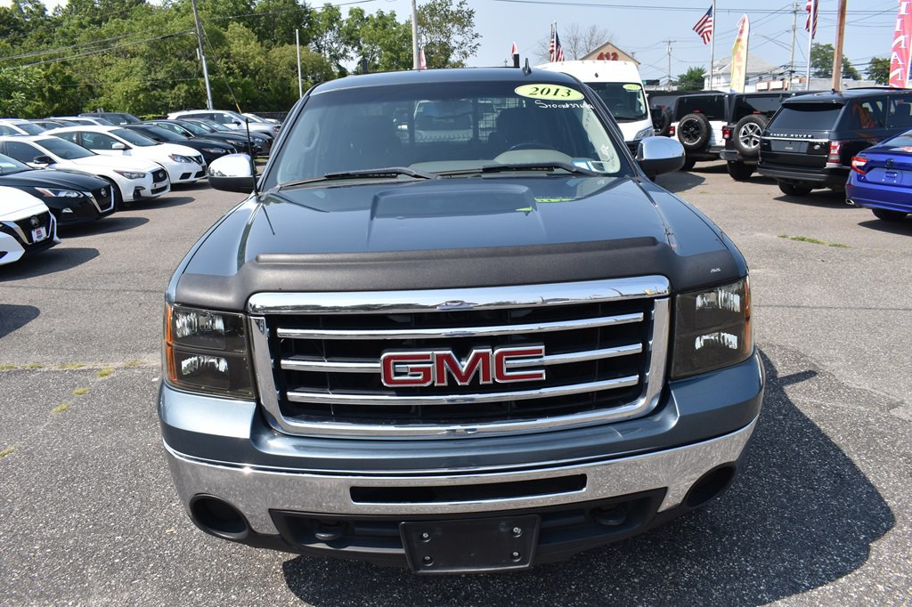 2013 GMC Sierra Image 2