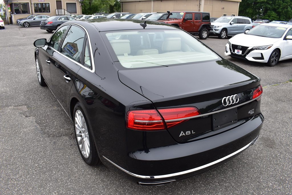2015 Audi A8 Image 6