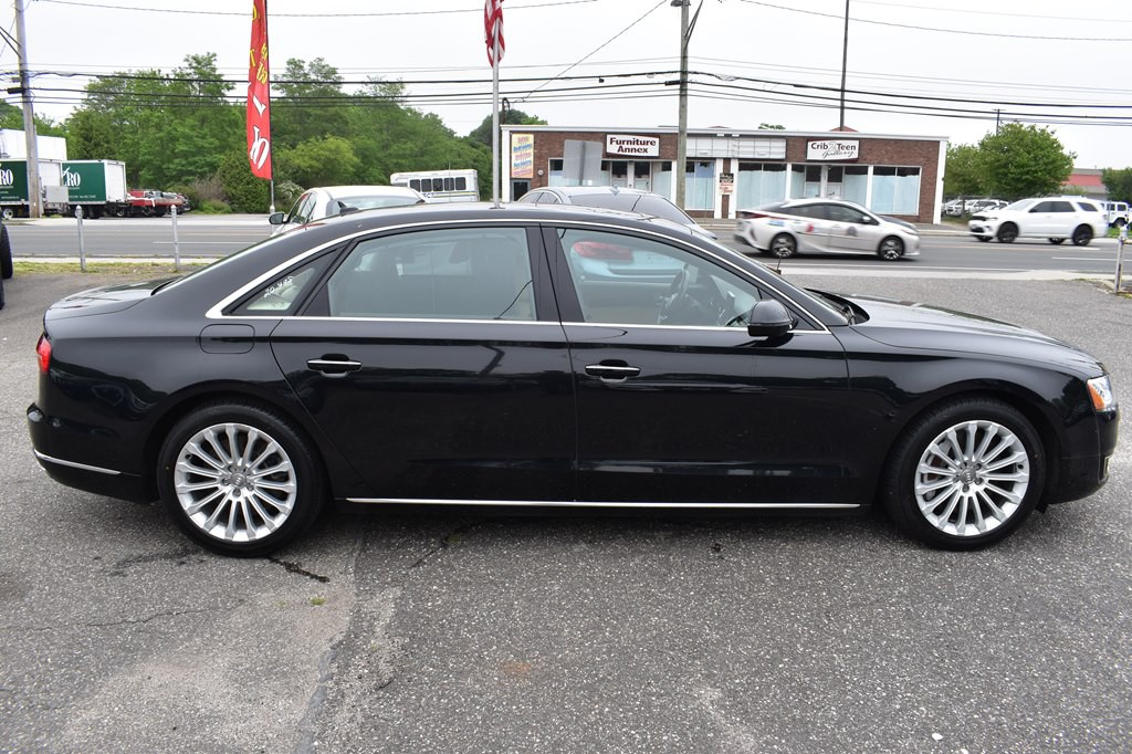 2015 Audi A8 Image 9